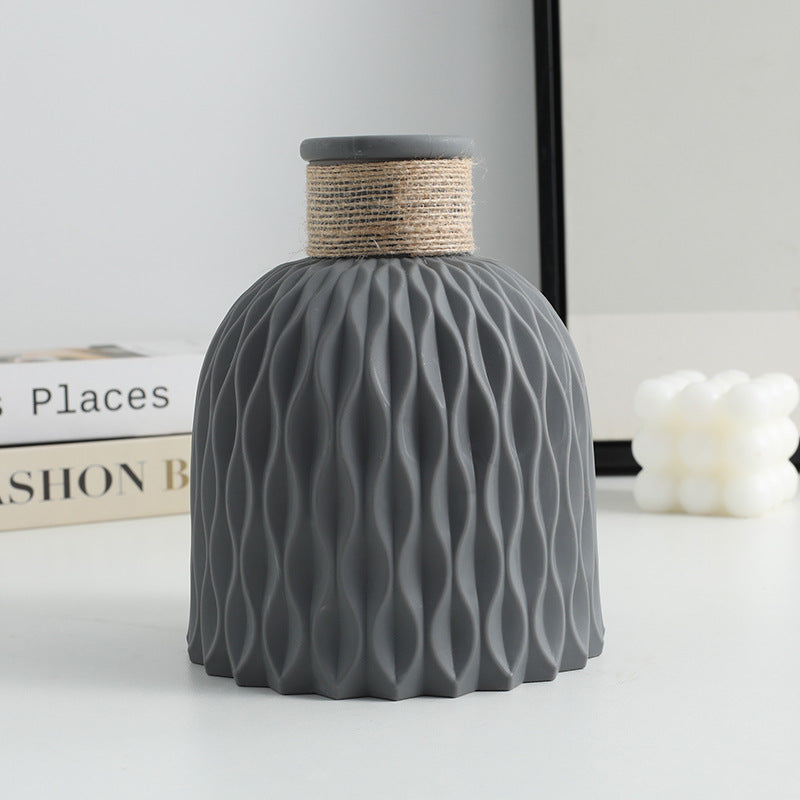 Pineapple-textured jute rope plastic vase