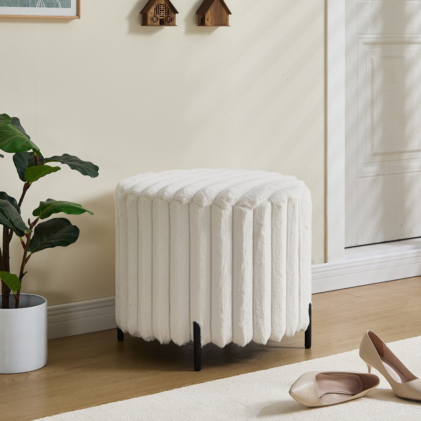 22.05" Wide Upholstered Round Pouf Ottoman