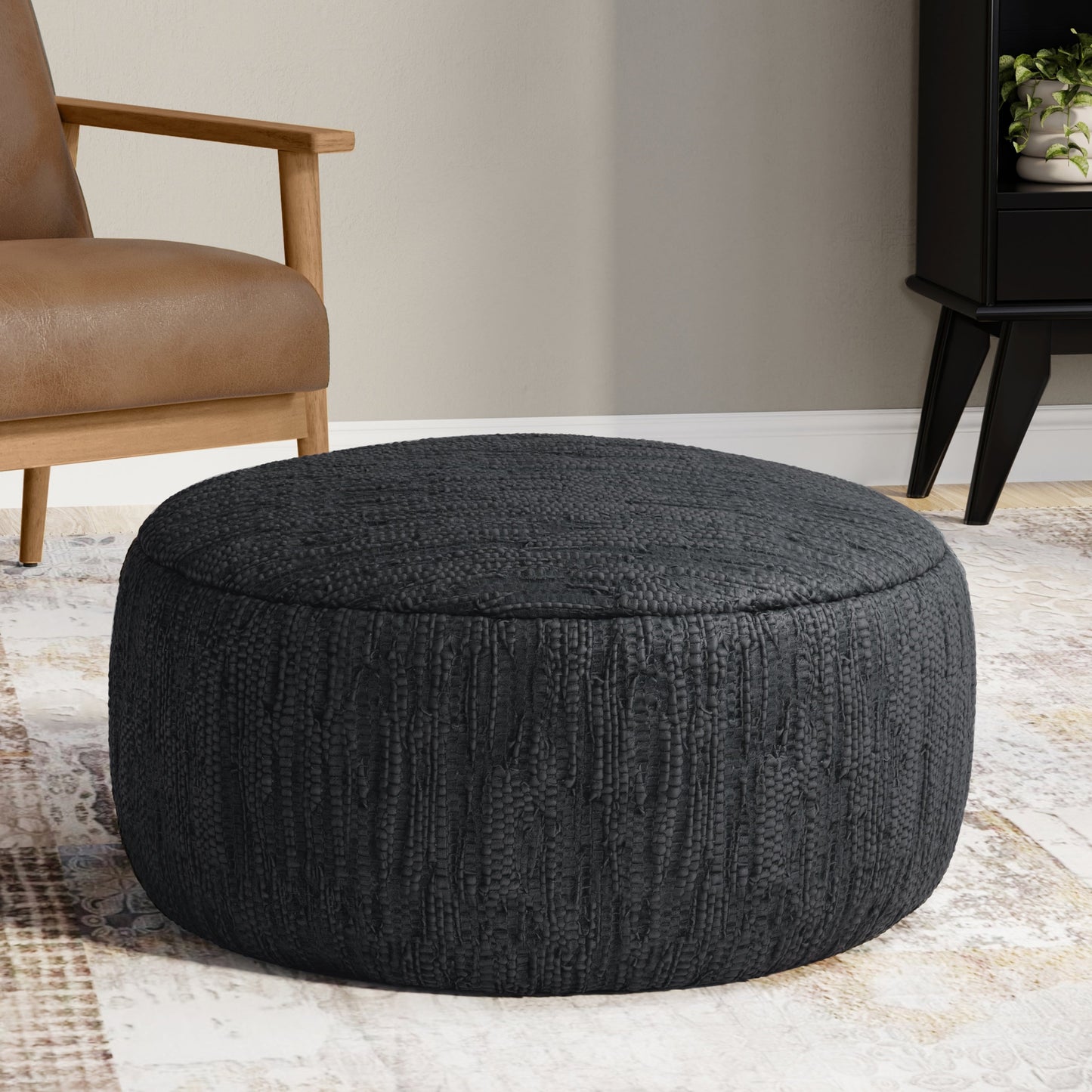 Fredrik 30 Inch Round Pouf