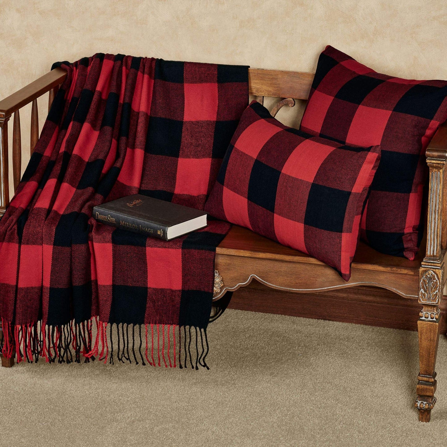 Fennco Styles Rustic Buffalo Plaid 100% Cotton Throw Blanket with Hand-Knotted Fringe