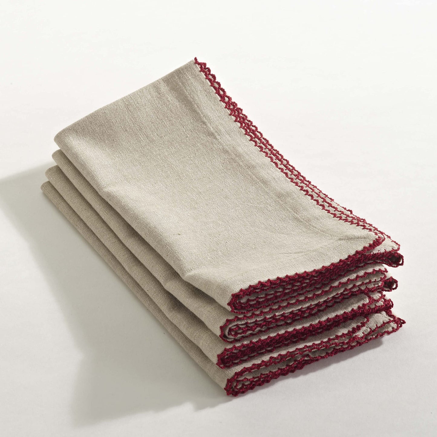 Fennco Styles Cameron Scalloped Design Cotton Napkins Table Placemats
