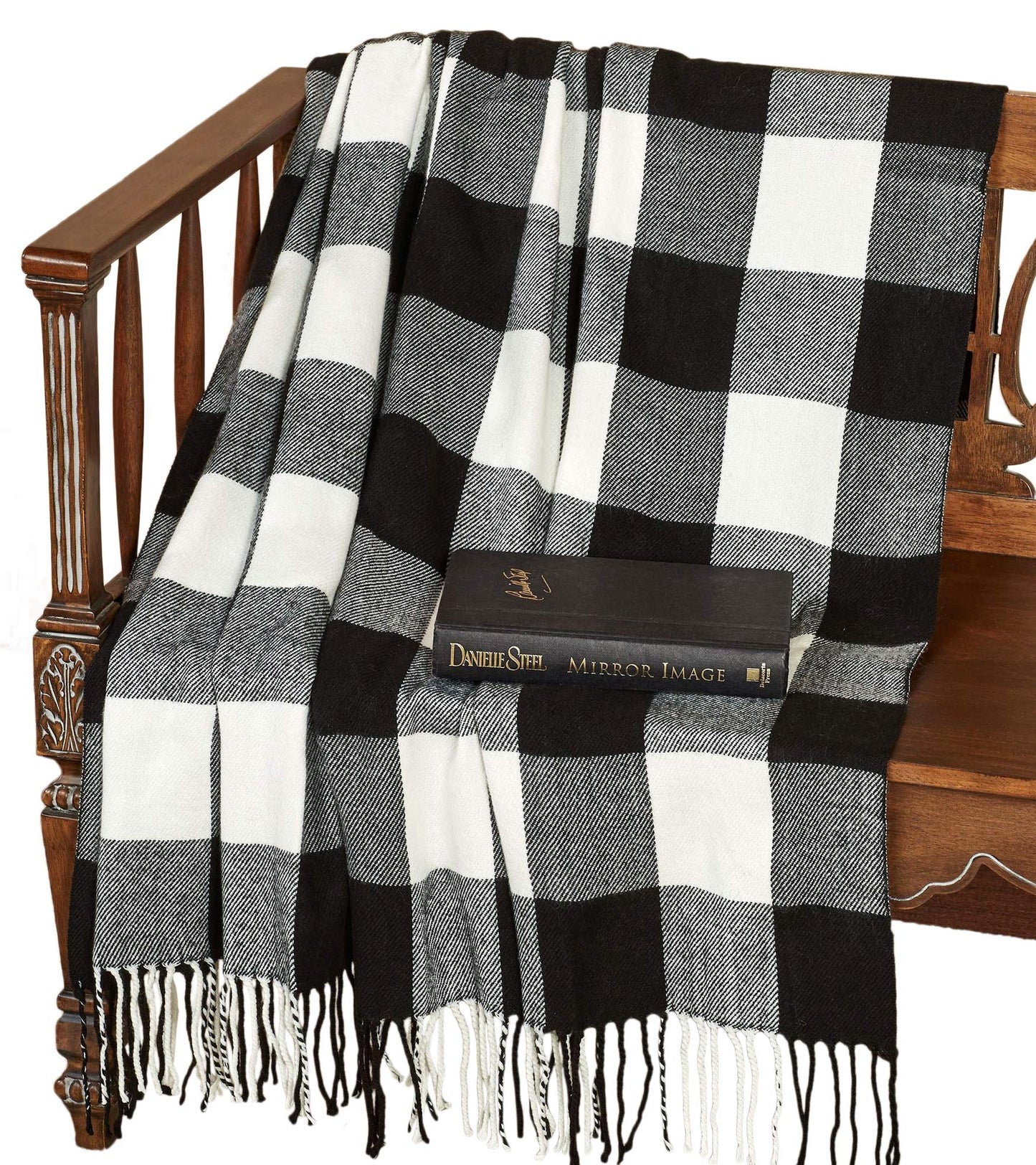 Fennco Styles Rustic Buffalo Plaid 100% Cotton Throw Blanket with Hand-Knotted Fringe