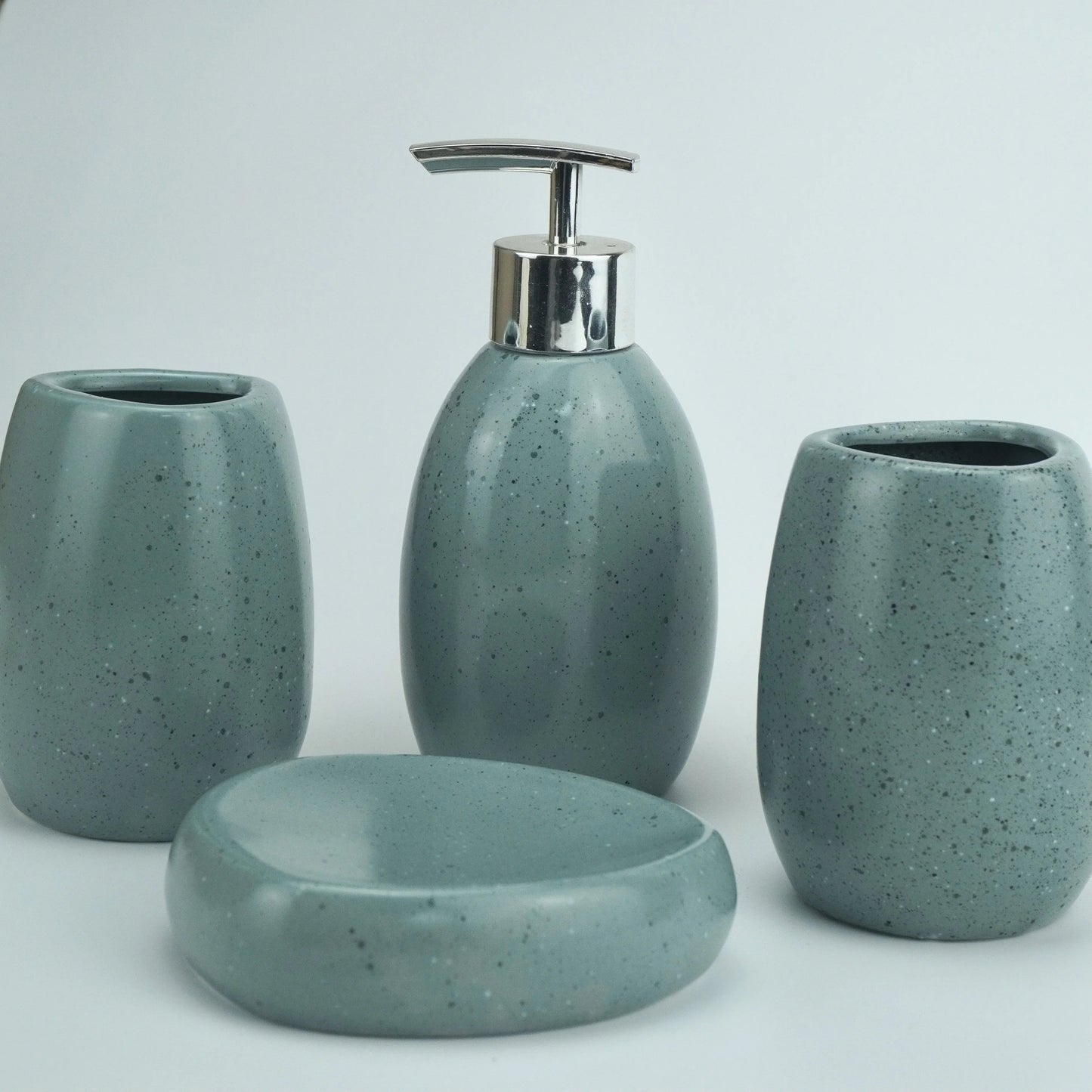 Bathroom Kit - Ceramic White 4pcs