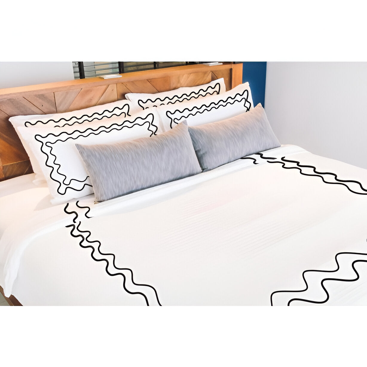 Double Wavy Embroidered Cotton Duvet Cover Set