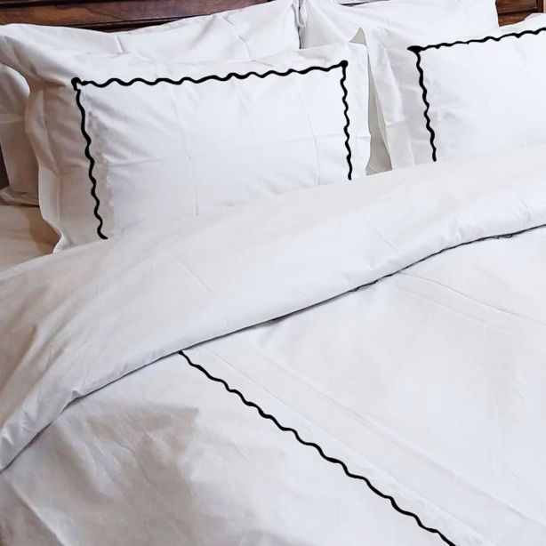 Ava 400TC Cotton Scallop Embroidery Sateen Solid Duvet Cover Set