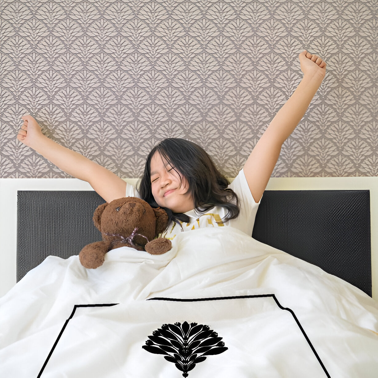 Leafy Embroidered Cotton Sateen Duvet Cover Set