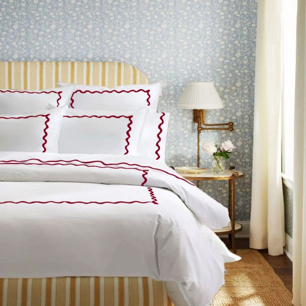 Ava 400TC Cotton Scallop Embroidery Sateen Solid Duvet Cover Set