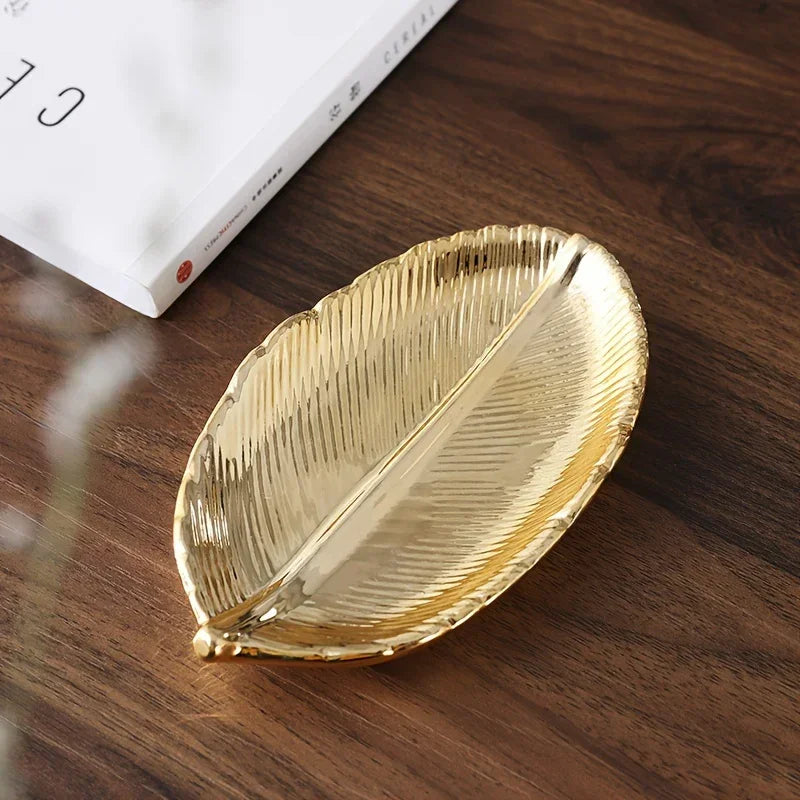Ceramic Leaf-Shaped Jewelry Dish & Decorative Tray - Elegant Leaf Suitable for Jewelry Display, Keys, - Decorative Tabletop Centerpiece for Entryway, Living Room, Bedside, Jewelry Trays