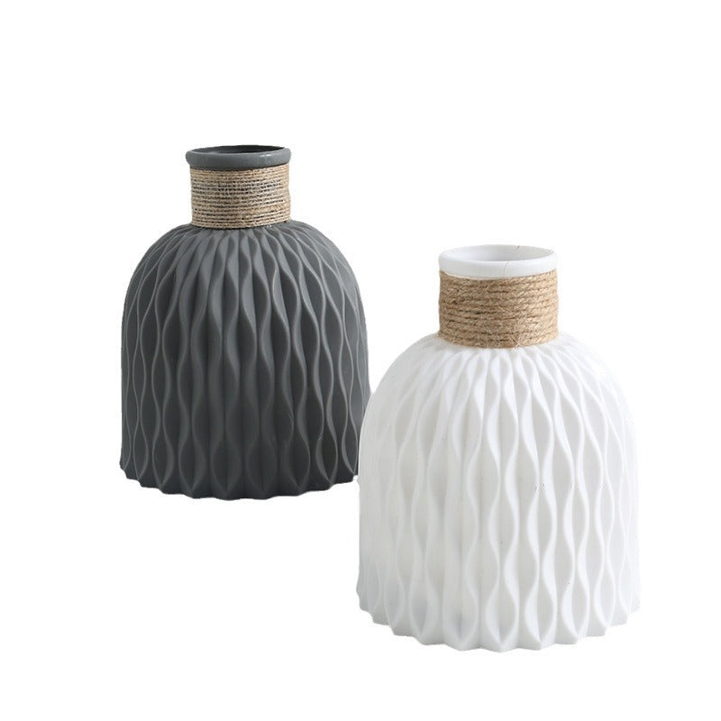 Pineapple-textured jute rope plastic vase