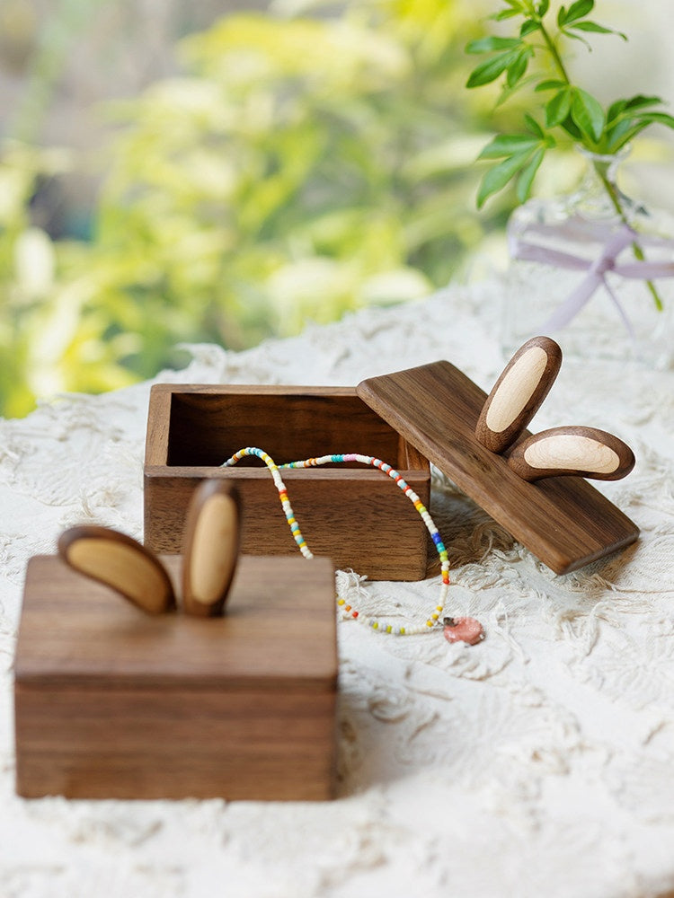 Rabbit-Ear Storage Box