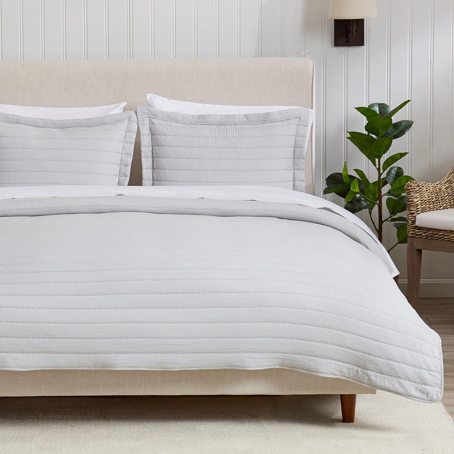 Solid Striped Quilt - Virginia Collection