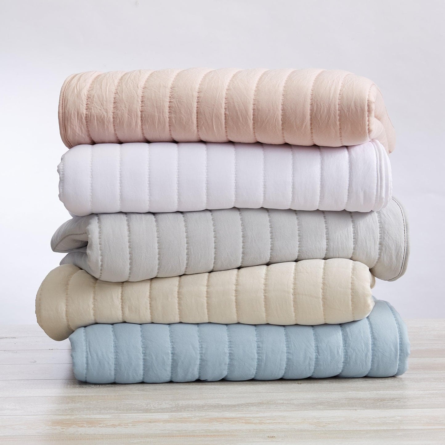 Solid Striped Quilt - Virginia Collection