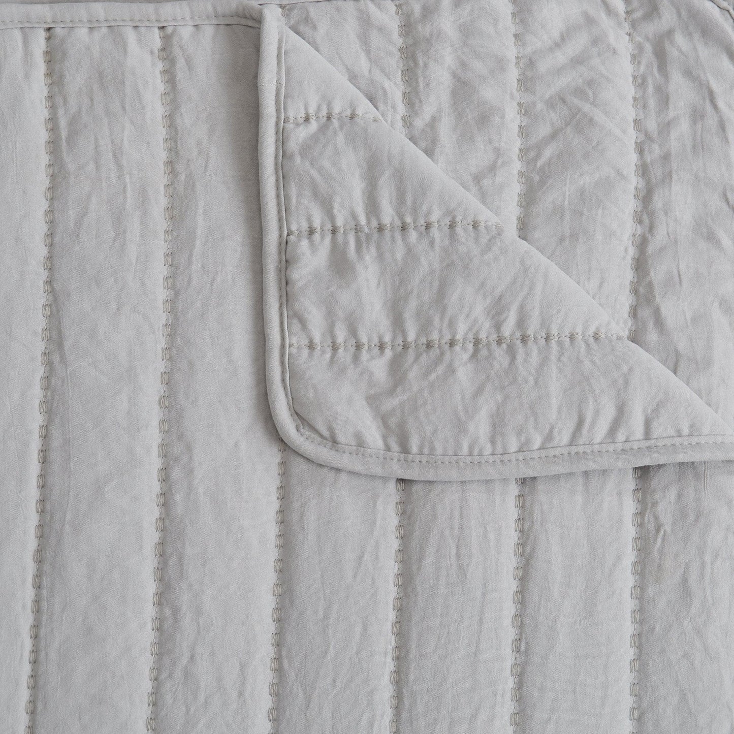 Solid Striped Quilt - Virginia Collection