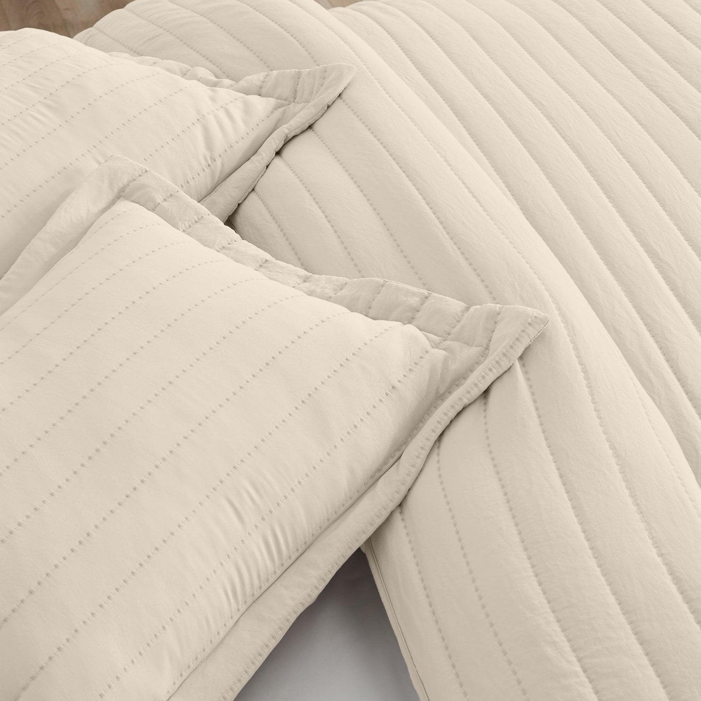Solid Striped Quilt - Virginia Collection