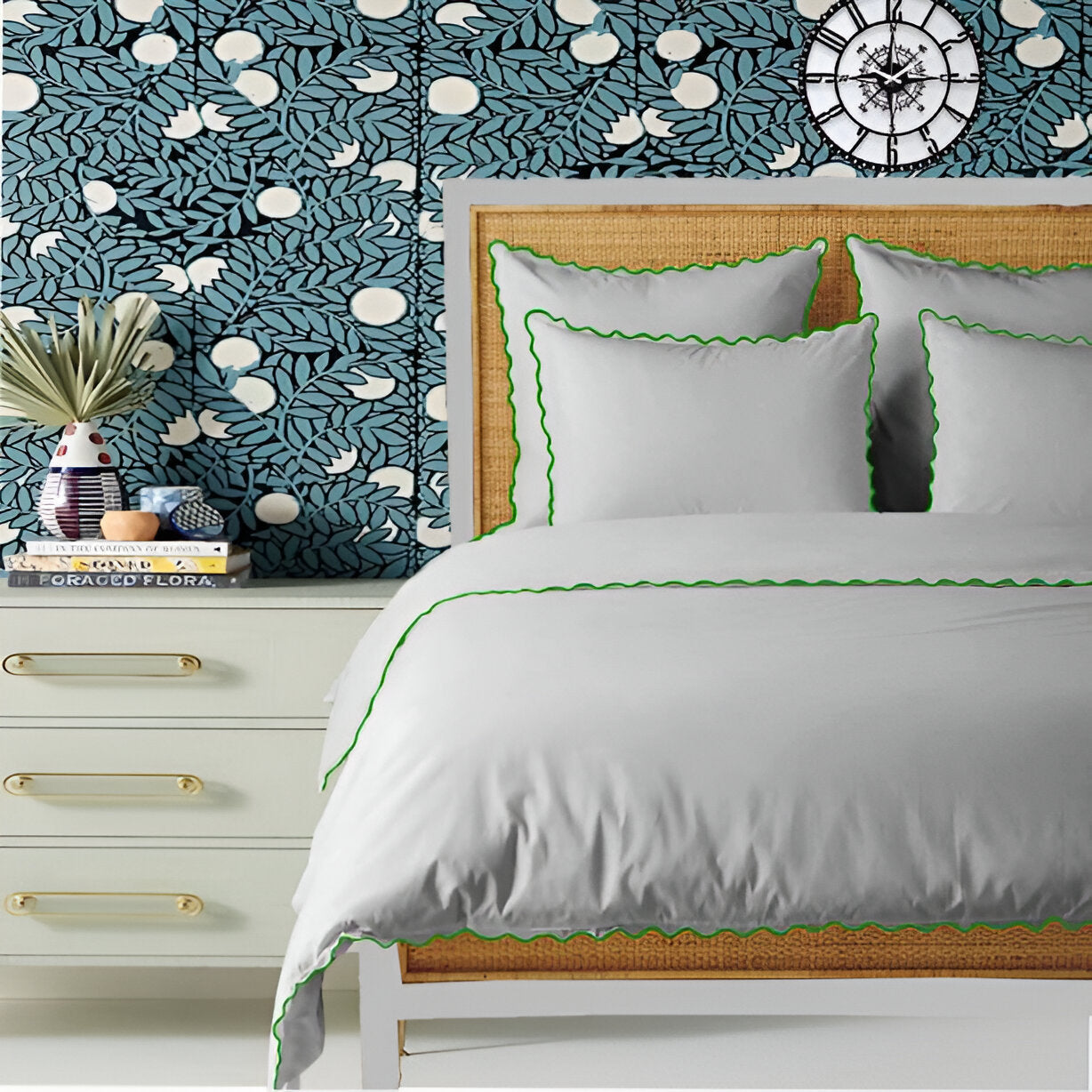 Light Grey 400TC Cotton Small Scallop Embroidery Duvet Cover Set