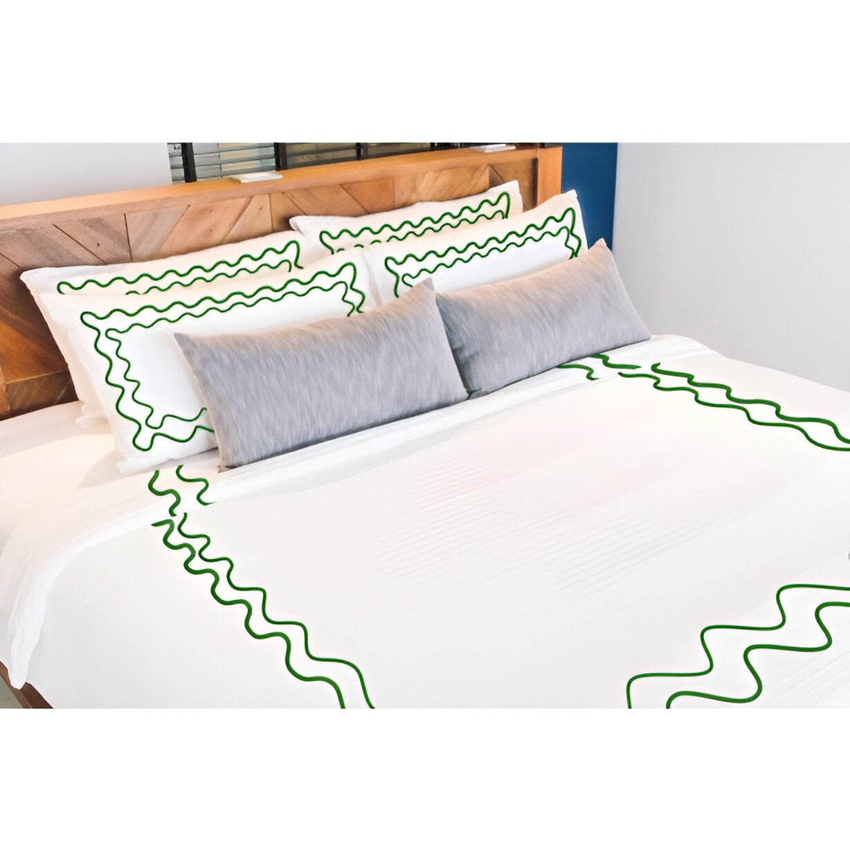 Double Wavy Embroidered Cotton Duvet Cover Set