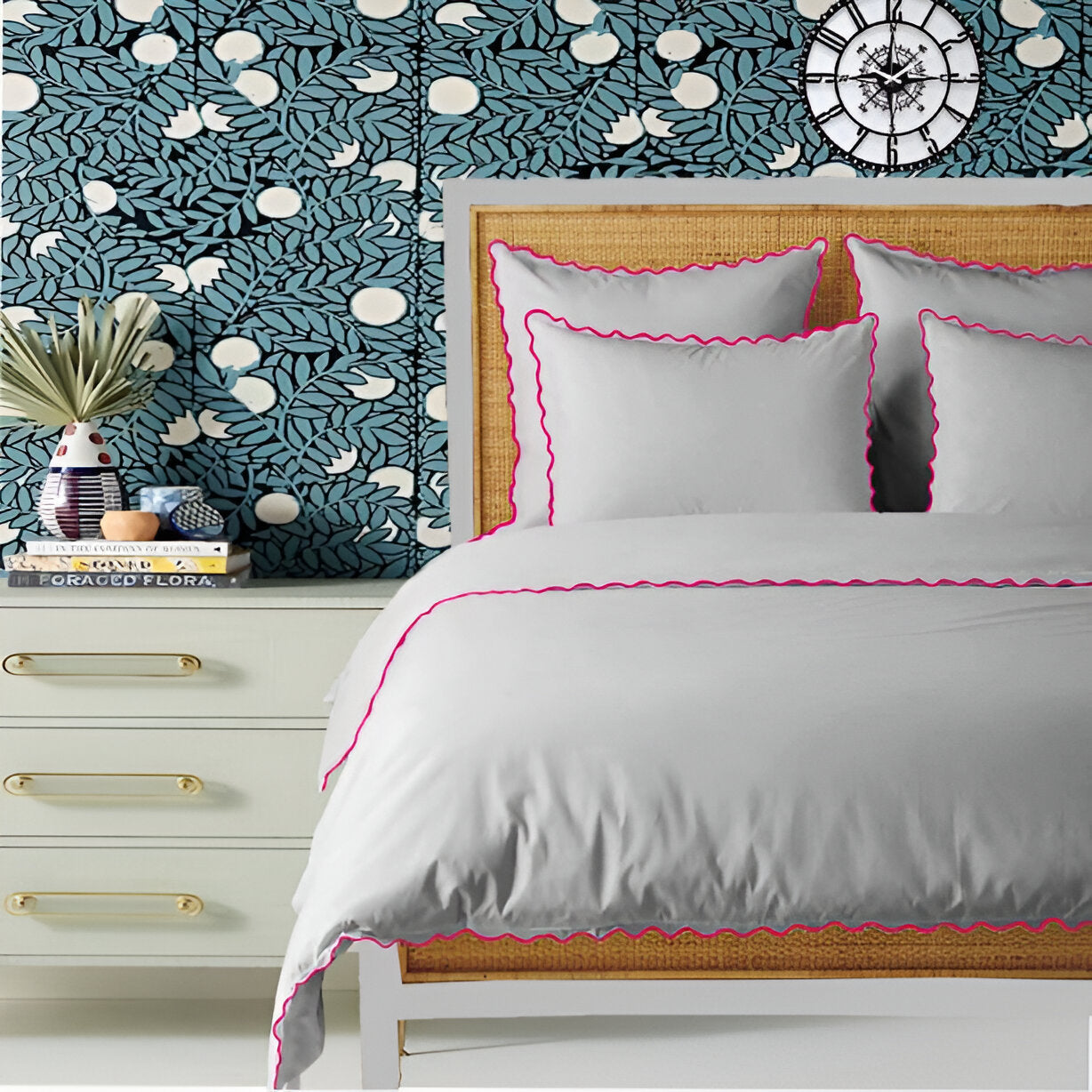 Light Grey 400TC Cotton Small Scallop Embroidery Duvet Cover Set