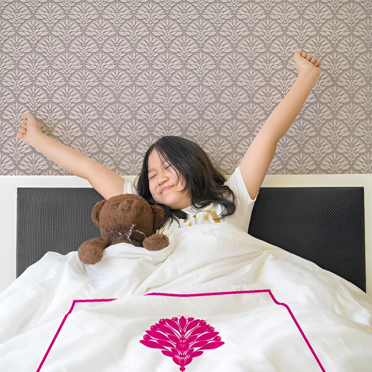Leafy Embroidered Cotton Sateen Duvet Cover Set