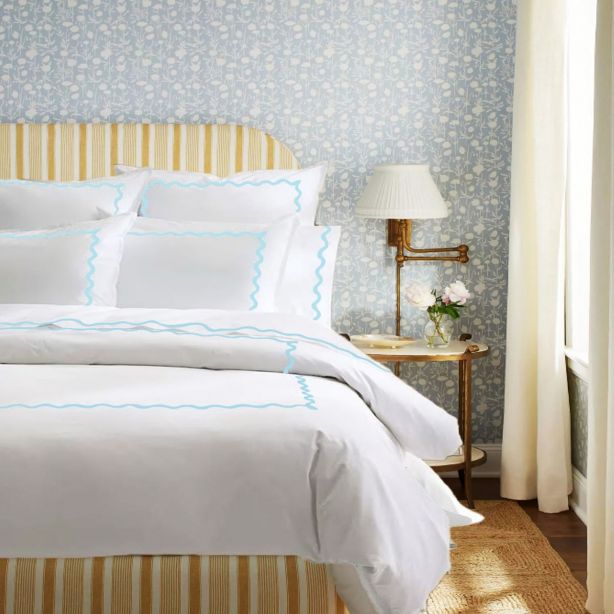 Ava 400TC Cotton Scallop Embroidery Sateen Solid Duvet Cover Set