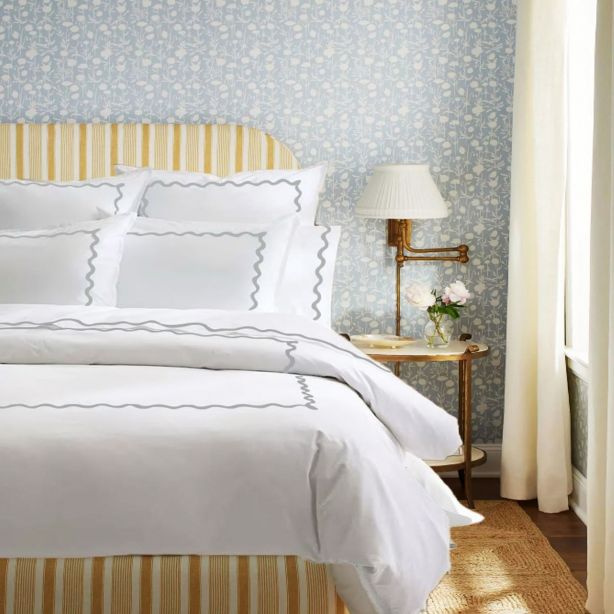 Ava 400TC Cotton Scallop Embroidery Sateen Solid Duvet Cover Set