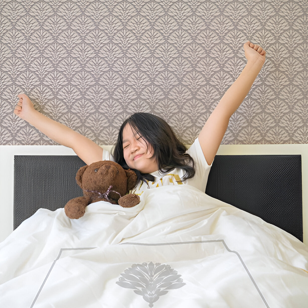 Leafy Embroidered Cotton Sateen Duvet Cover Set