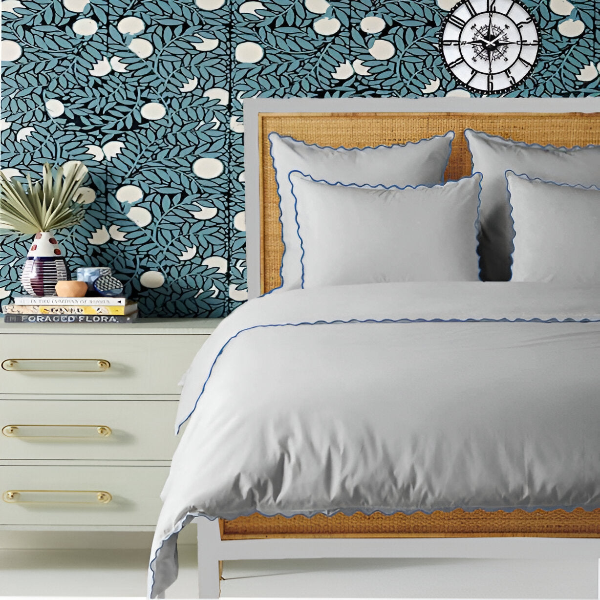 Light Grey 400TC Cotton Small Scallop Embroidery Duvet Cover Set