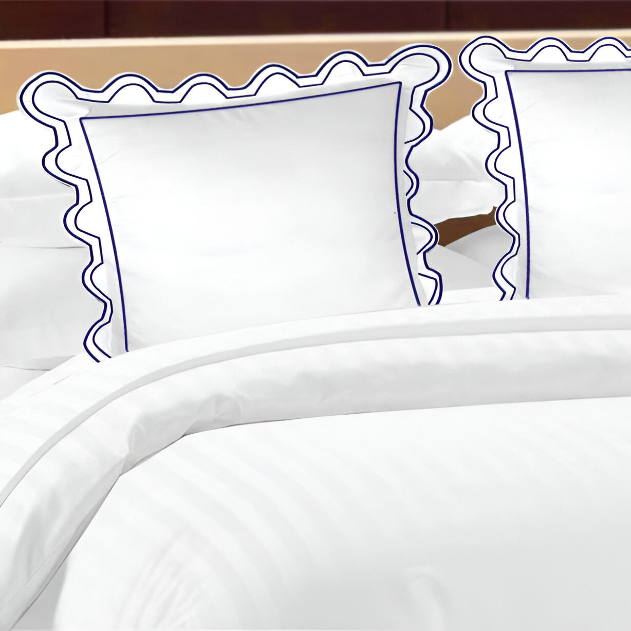 400TC U Shape Scallop Embroidery Cotton Duvet Cover Set