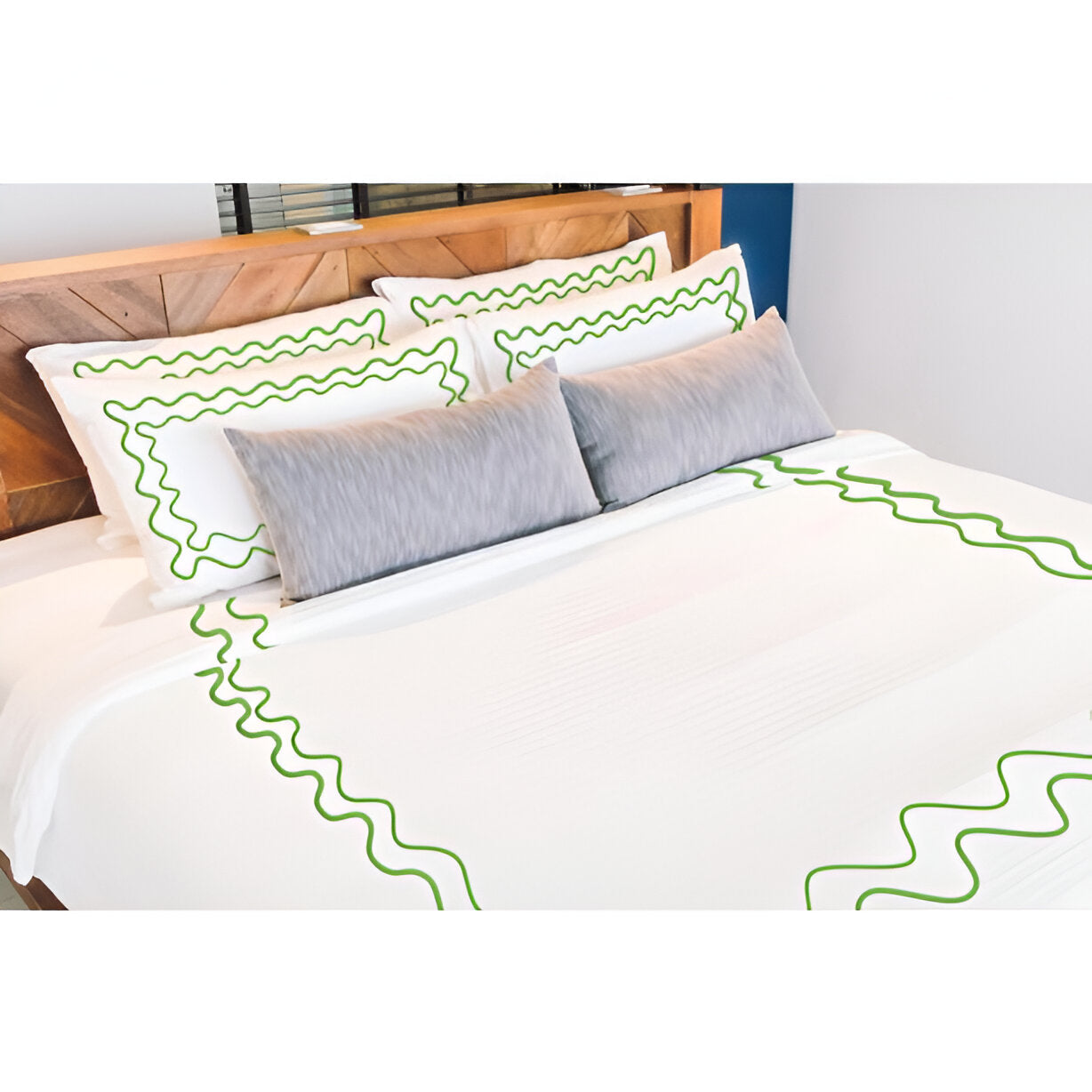 Double Wavy Embroidered Cotton Duvet Cover Set