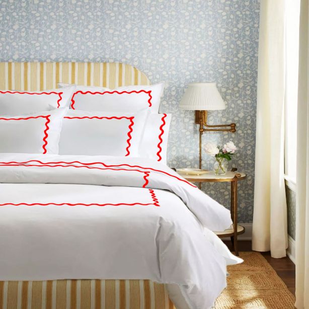 Ava 400TC Cotton Scallop Embroidery Sateen Solid Duvet Cover Set