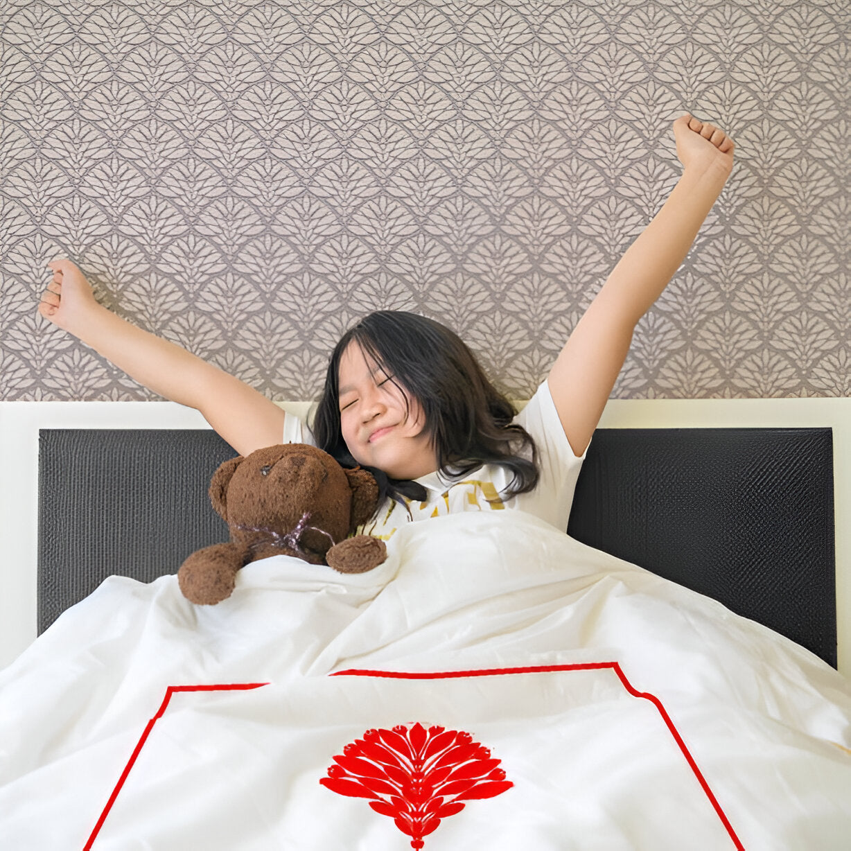 Leafy Embroidered Cotton Sateen Duvet Cover Set