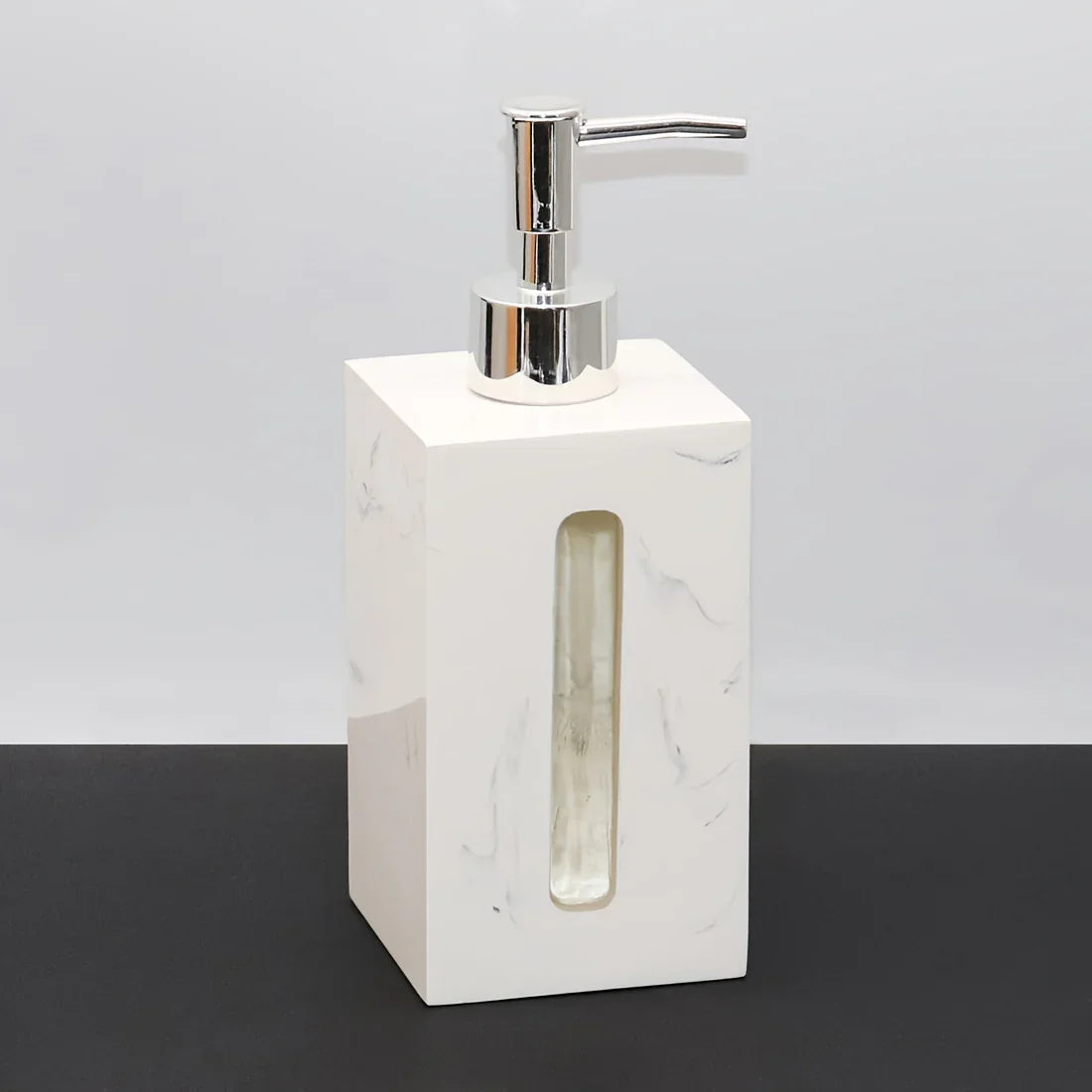 Resin Soap Dispenser, Freestanding Countertop Lotion Pump Bottle, Visible Capacity Liquid Hand Soap Dispenser, No Electricity Needed, for Bathroom, Kitchen, Laundry Room, Shampoo, Body Wash, Lotion