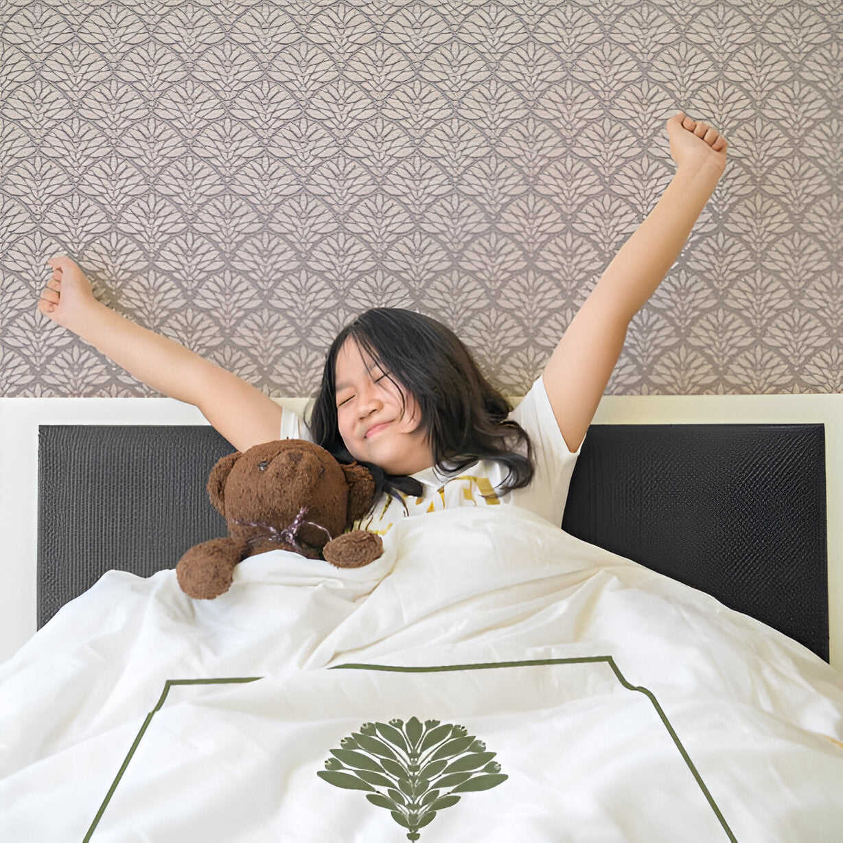 Leafy Embroidered Cotton Sateen Duvet Cover Set