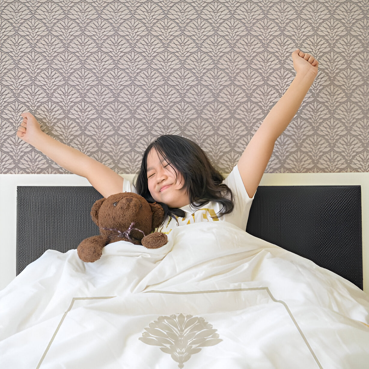 Leafy Embroidered Cotton Sateen Duvet Cover Set